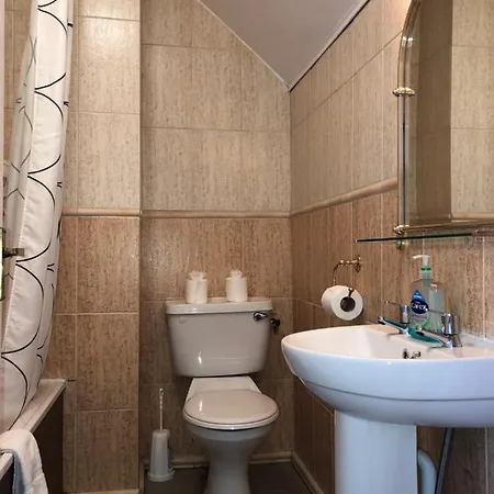 Guest house Harveys Guest House 3*