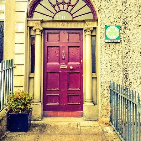 Harveys Guest House 3*
